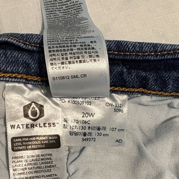 Levi's 501 Jean Shorts for Women - Picture 3 of 5